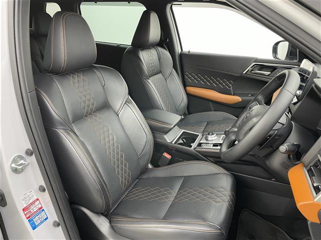 アウトランダーＰＨＥＶ Ｐ　サンルーフ　ＢＯＳＥサウンド　純正１０．２５インチナビ　全方位カメラ　ビルトインＥＴＣ２．０　ＬＥＤヘッドライト　追従型クルーズコントロール　シートヒーター　衝突軽減ブレーキ　ドライブレコーダー（8枚目）