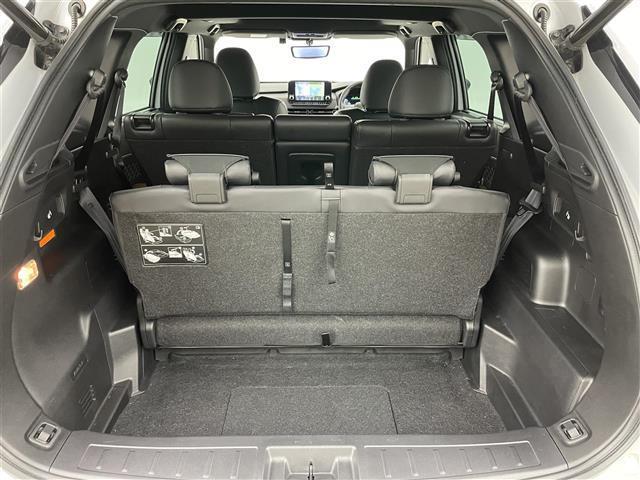 アウトランダーＰＨＥＶ Ｐ　サンルーフ　ＢＯＳＥサウンド　純正１０．２５インチナビ　全方位カメラ　ビルトインＥＴＣ２．０　ＬＥＤヘッドライト　追従型クルーズコントロール　シートヒーター　衝突軽減ブレーキ　ドライブレコーダー（14枚目）