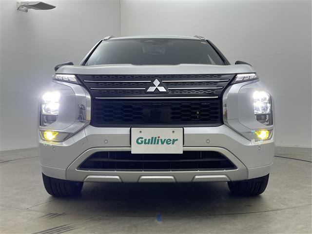 アウトランダーＰＨＥＶ Ｐ　サンルーフ　ＢＯＳＥサウンド　純正１０．２５インチナビ　全方位カメラ　ビルトインＥＴＣ２．０　ＬＥＤヘッドライト　追従型クルーズコントロール　シートヒーター　衝突軽減ブレーキ　ドライブレコーダー（17枚目）