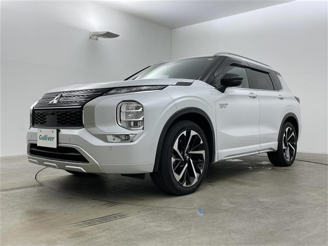 アウトランダーＰＨＥＶ Ｐ　サンルーフ　ＢＯＳＥサウンド　純正１０．２５インチナビ　全方位カメラ　ビルトインＥＴＣ２．０　ＬＥＤヘッドライト　追従型クルーズコントロール　シートヒーター　衝突軽減ブレーキ　ドライブレコーダー（19枚目）