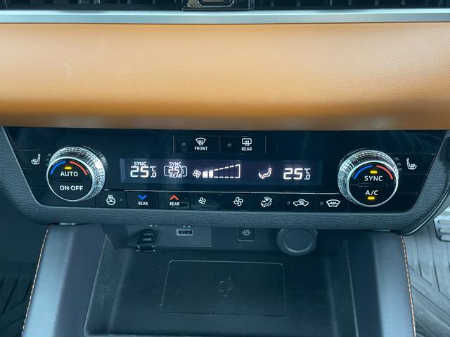 アウトランダーＰＨＥＶ Ｐ　サンルーフ　ＢＯＳＥサウンド　純正１０．２５インチナビ　全方位カメラ　ビルトインＥＴＣ２．０　ＬＥＤヘッドライト　追従型クルーズコントロール　シートヒーター　衝突軽減ブレーキ　ドライブレコーダー（43枚目）