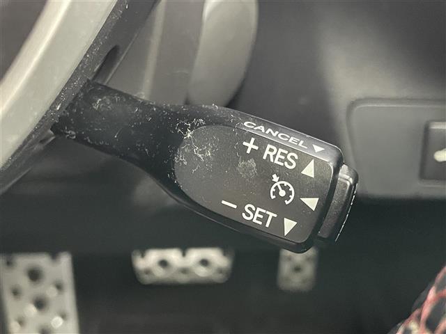 ８６ ＧＴ　モデリスタエアロ純正ナビ　Ｂｌｕｅｔｏｏｔｈ　バックカメラ　クルーズコントロール　ＬＥＤヘッドライト　オートライト　フォグライト　パドルシフト　オートライト　純正フロアマット　純正１７インチアルミ（4枚目）