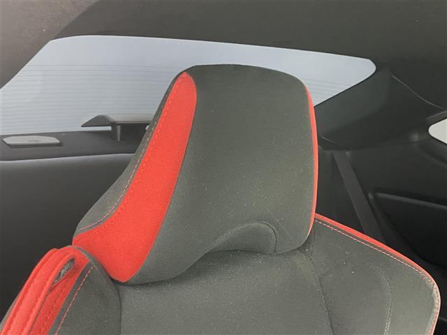 ８６ ＧＴ　モデリスタエアロ純正ナビ　Ｂｌｕｅｔｏｏｔｈ　バックカメラ　クルーズコントロール　ＬＥＤヘッドライト　オートライト　フォグライト　パドルシフト　オートライト　純正フロアマット　純正１７インチアルミ（10枚目）