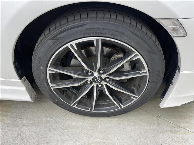 ８６ ＧＴ　モデリスタエアロ純正ナビ　Ｂｌｕｅｔｏｏｔｈ　バックカメラ　クルーズコントロール　ＬＥＤヘッドライト　オートライト　フォグライト　パドルシフト　オートライト　純正フロアマット　純正１７インチアルミ（14枚目）