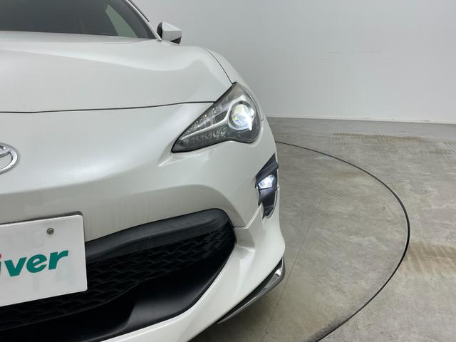８６ ＧＴ　モデリスタエアロ純正ナビ　Ｂｌｕｅｔｏｏｔｈ　バックカメラ　クルーズコントロール　ＬＥＤヘッドライト　オートライト　フォグライト　パドルシフト　オートライト　純正フロアマット　純正１７インチアルミ（66枚目）