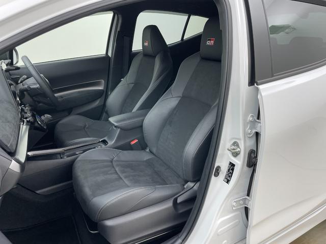 アクア GRスポーツ 10型ディスプレイオーディオ 全方位カメラ 100V電源 レーダークルーズコントロール 衝突軽減ブレーキ ブラインドスポットモニター パーキングアシスト シートヒーター ステアリングヒーター USB(11枚目)