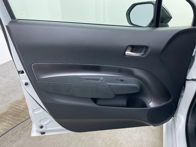 アクア GRスポーツ 10型ディスプレイオーディオ 全方位カメラ 100V電源 レーダークルーズコントロール 衝突軽減ブレーキ ブラインドスポットモニター パーキングアシスト シートヒーター ステアリングヒーター USB(49枚目)