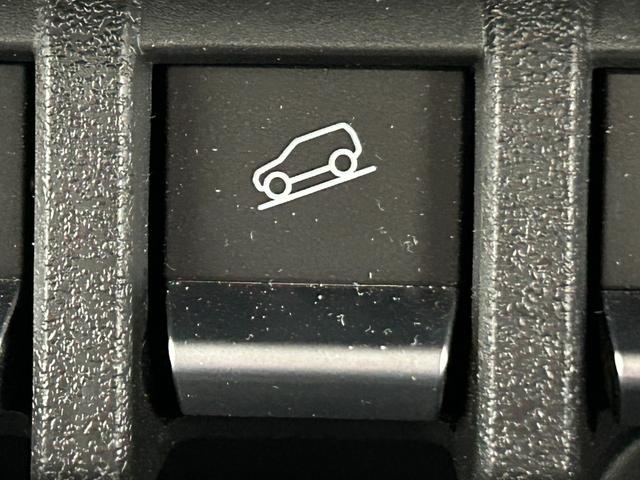 ジムニー ＸＣ　純正８型ナビ　バックカメラ　社外マフラー　マッドフラップ　シートカバー　シートヒーター　ＬＥＤヘッドライト　　フォグライト　ドライブレコーダー　スズキセーフティーサポート　純正アルミ　フロアマット（28枚目）