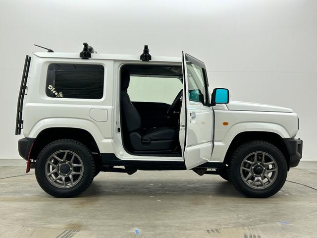 ジムニー ＸＣ　純正８型ナビ　バックカメラ　社外マフラー　マッドフラップ　シートカバー　シートヒーター　ＬＥＤヘッドライト　　フォグライト　ドライブレコーダー　スズキセーフティーサポート　純正アルミ　フロアマット（69枚目）