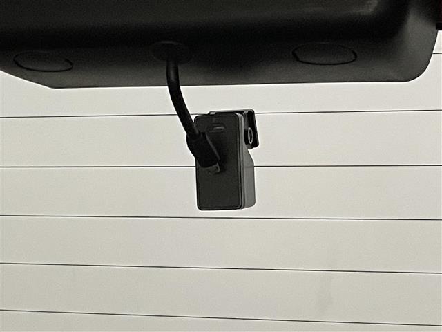 シエンタ G 純正ナビ バックカメラ 両側パワースライドドア LEDヘッドライト オートライト ビルトインETC シートヒーター ステアリングスイッチ プッシュスタート スマートキー 前後ドライブレコーダー 地デジ(7枚目)