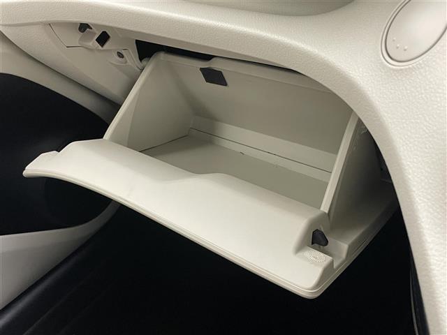 シエンタ G 純正ナビ バックカメラ 両側パワースライドドア LEDヘッドライト オートライト ビルトインETC シートヒーター ステアリングスイッチ プッシュスタート スマートキー 前後ドライブレコーダー 地デジ(41枚目)