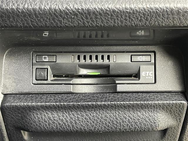 ヴォクシー ZS 煌II 純正10インチナビ 純正12.1インチフリップダウンモニター 衝突軽減ブレーキ 両側電動スライド ビルトインETC LEDヘットライト バックカメラ クルーズコントロール ドライブレコーダー フルセグ(6枚目)