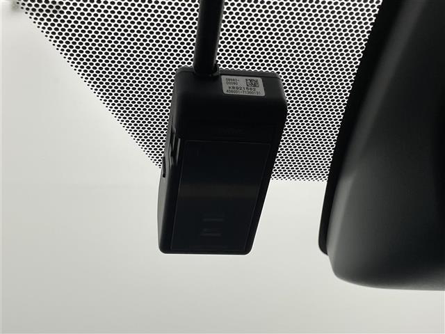 ヴォクシー ZS 煌II 純正10インチナビ 純正12.1インチフリップダウンモニター 衝突軽減ブレーキ 両側電動スライド ビルトインETC LEDヘットライト バックカメラ クルーズコントロール ドライブレコーダー フルセグ(7枚目)