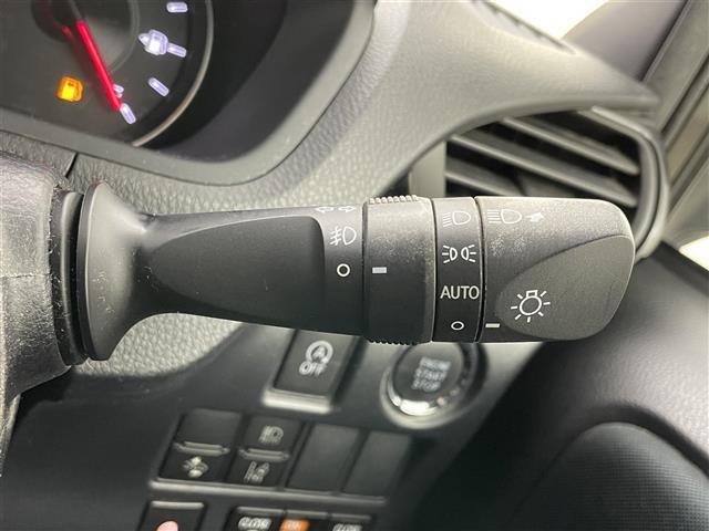 ヴォクシー ZS 煌II 純正10インチナビ 純正12.1インチフリップダウンモニター 衝突軽減ブレーキ 両側電動スライド ビルトインETC LEDヘットライト バックカメラ クルーズコントロール ドライブレコーダー フルセグ(37枚目)