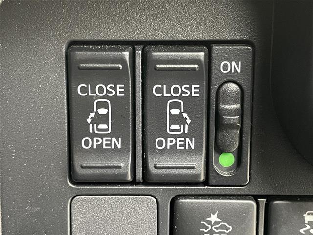 ルーミー カスタムG S 純正9インチナビ 衝突軽減ブレーキ 両側電動スライド アラウンドビューモニター ビルトインETC LEDヘッドライト クルーズコントロール ドライブレコーダー フルセグ Bluetooth スペアキー(4枚目)