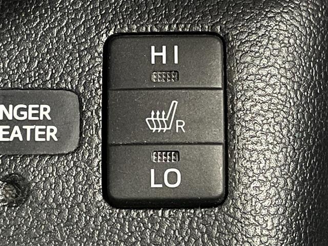 プリウス Aツーリングセレクション モデリスタエアロ 純正ナビ バックカメラ 合皮シート シートヒーター HUD パーキングアシスト ドライブレコーダー ETC トヨタセーフティーセンス BSM 純正アルミ 純正フロアマット クルコン(5枚目)