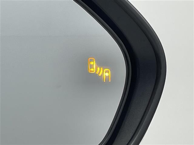 プリウス Aツーリングセレクション モデリスタエアロ 純正ナビ バックカメラ 合皮シート シートヒーター HUD パーキングアシスト ドライブレコーダー ETC トヨタセーフティーセンス BSM 純正アルミ 純正フロアマット クルコン(6枚目)