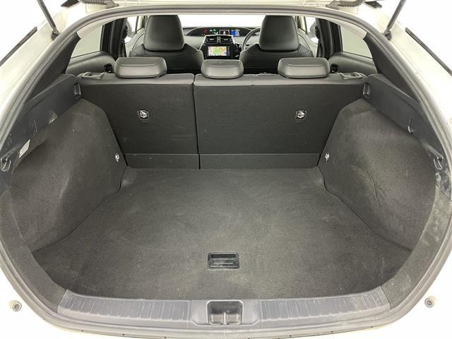 プリウス Aツーリングセレクション モデリスタエアロ 純正ナビ バックカメラ 合皮シート シートヒーター HUD パーキングアシスト ドライブレコーダー ETC トヨタセーフティーセンス BSM 純正アルミ 純正フロアマット クルコン(13枚目)