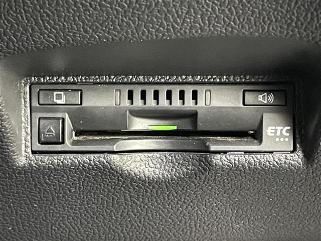 プリウス Aツーリングセレクション モデリスタエアロ 純正ナビ バックカメラ 合皮シート シートヒーター HUD パーキングアシスト ドライブレコーダー ETC トヨタセーフティーセンス BSM 純正アルミ 純正フロアマット クルコン(23枚目)