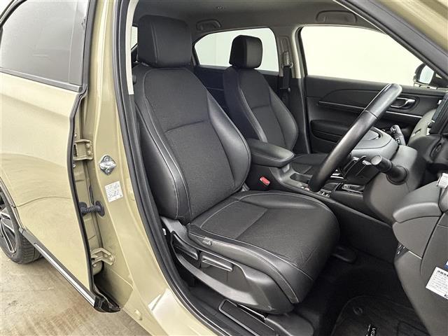 ヴェゼル e:HEV Z 純正9インチナビ バックカメラ パワーバックドア ハーフレザーシート シートヒーター ドライブレコーダーETC ホンダセンシング LEDヘッドライト フォグライト オートライト オートエアコン(8枚目)