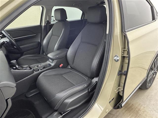 ヴェゼル e:HEV Z 純正9インチナビ バックカメラ パワーバックドア ハーフレザーシート シートヒーター ドライブレコーダーETC ホンダセンシング LEDヘッドライト フォグライト オートライト オートエアコン(11枚目)