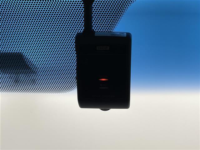 デリカD:5 ジャスパー 10.1インチナビ アラウンドビューモニター 後席モニター 両側パワースライドドア ETC ドライブレコーダー e-Assist ステアリングヒーター パドルシフト アイドリングストップ機能 BSM(7枚目)