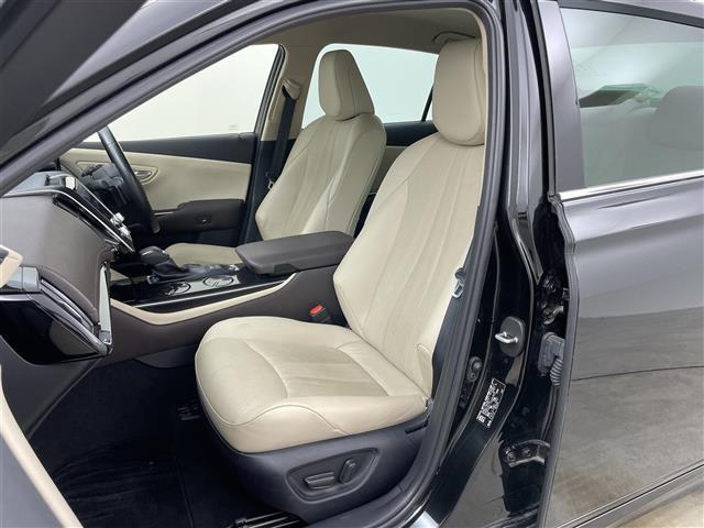 クラウンハイブリッド S Cパッケージ 純正8インチナビ パノラマミックビューモニター レザーシートパッケージ レザーシート ベンチレーション ステアリングヒーター トヨタセーフティーセンス ドライブレコーダー ETC2.0 パドルシフト(11枚目)