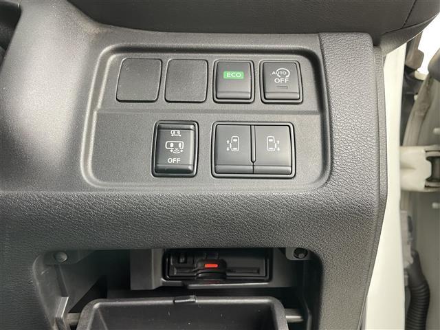 セレナ ニスモ　純正９インチナビ　純正１１インチフリップダウンモニター　衝突軽減ブレーキ　両側電動スライド　アラウンドビューモニター　ビルトインＥＴＣ　ＬＥＤヘッドライト　クルーズコントロール　ドライブレコーダー（23枚目）