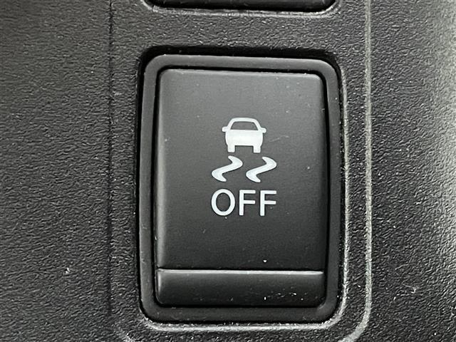 セレナ ニスモ　純正９インチナビ　純正１１インチフリップダウンモニター　衝突軽減ブレーキ　両側電動スライド　アラウンドビューモニター　ビルトインＥＴＣ　ＬＥＤヘッドライト　クルーズコントロール　ドライブレコーダー（27枚目）