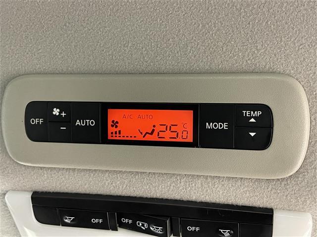 セレナ ニスモ　純正９インチナビ　純正１１インチフリップダウンモニター　衝突軽減ブレーキ　両側電動スライド　アラウンドビューモニター　ビルトインＥＴＣ　ＬＥＤヘッドライト　クルーズコントロール　ドライブレコーダー（29枚目）