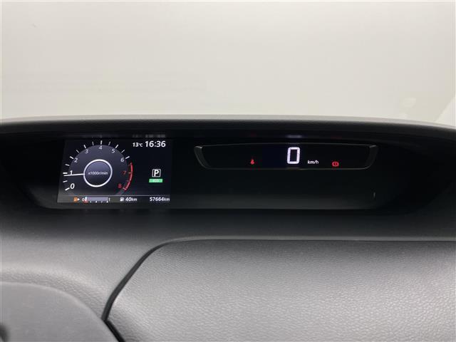 セレナ ニスモ　純正９インチナビ　純正１１インチフリップダウンモニター　衝突軽減ブレーキ　両側電動スライド　アラウンドビューモニター　ビルトインＥＴＣ　ＬＥＤヘッドライト　クルーズコントロール　ドライブレコーダー（32枚目）