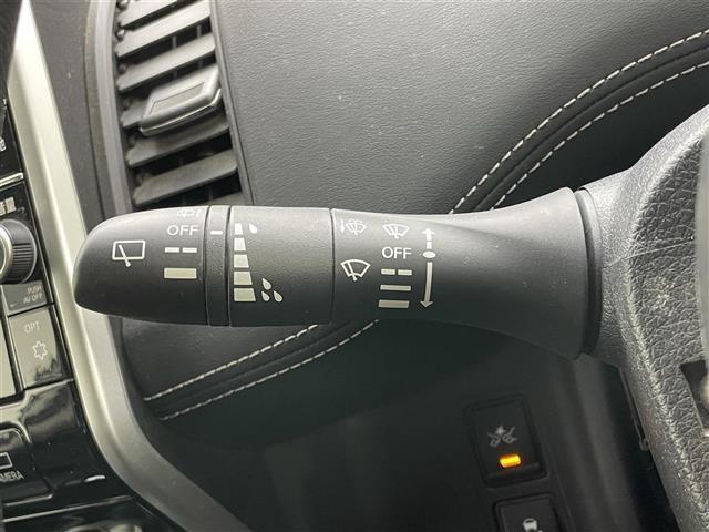 セレナ ニスモ　純正９インチナビ　純正１１インチフリップダウンモニター　衝突軽減ブレーキ　両側電動スライド　アラウンドビューモニター　ビルトインＥＴＣ　ＬＥＤヘッドライト　クルーズコントロール　ドライブレコーダー（37枚目）