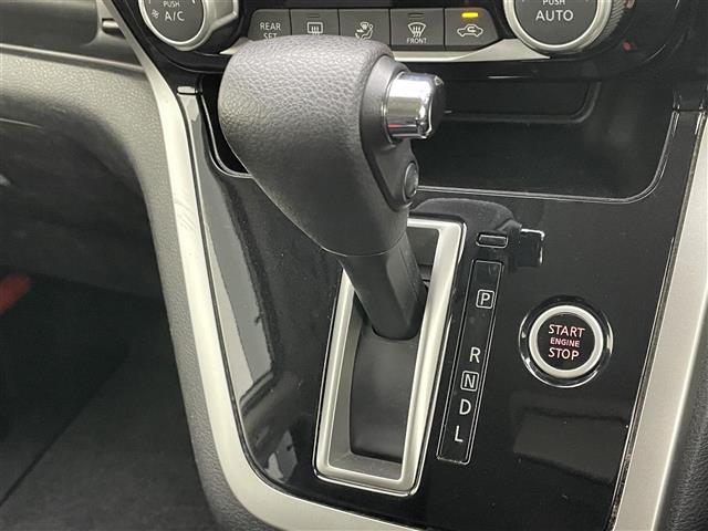 セレナ ニスモ　純正９インチナビ　純正１１インチフリップダウンモニター　衝突軽減ブレーキ　両側電動スライド　アラウンドビューモニター　ビルトインＥＴＣ　ＬＥＤヘッドライト　クルーズコントロール　ドライブレコーダー（40枚目）