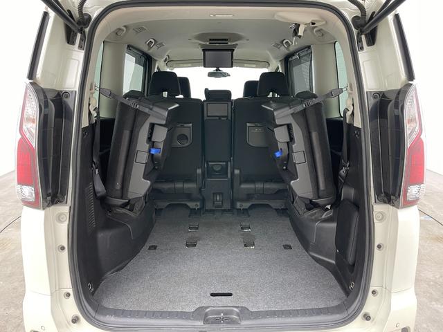 セレナ ニスモ　純正９インチナビ　純正１１インチフリップダウンモニター　衝突軽減ブレーキ　両側電動スライド　アラウンドビューモニター　ビルトインＥＴＣ　ＬＥＤヘッドライト　クルーズコントロール　ドライブレコーダー（57枚目）