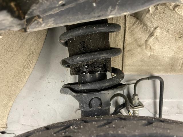 ハイゼットカーゴ Ｇ　ＳＡ　ワンオーナー　社外ディスプレイオーディオ　デジタルミラー型前後ドラレコ　ビルトインＥＴＣ　スマートアシスト　オートライト　Ｂｌｕｅｔｏｏｔｈ　ＣａｒＰｌａｙ　リモコンキー　誤発進抑制機能　エアコン（76枚目）