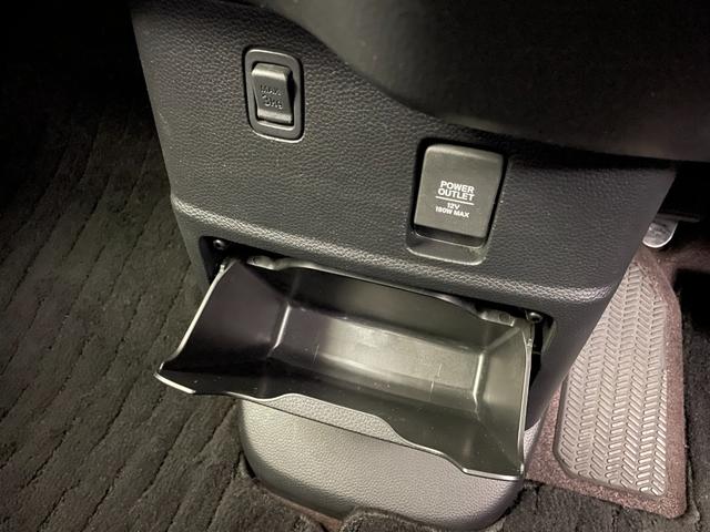 Ｎ－ＢＯＸカスタム Ｇ・Ｌホンダセンシング　ホンダセンシング　クルーズコントロール　衝突軽減ブレーキ　コーナーセンサー　バックカメラ　純正ナビ　フルセグＴＶ　ＥＴＣ　両側パワースライドドア　ＬＥＤヘッドライト　オートライト　純正アルミホイール（12枚目）
