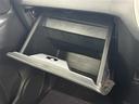 【グローブボックス】『グローブボックス』の画像になります。車検証ケースや日頃使う小物類の収納に便利ですね!