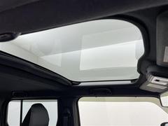 【ガラスルーフ】解放感溢れるガラスルーフ！！車内には太陽の穏やかな光が差し込みます♪ 6