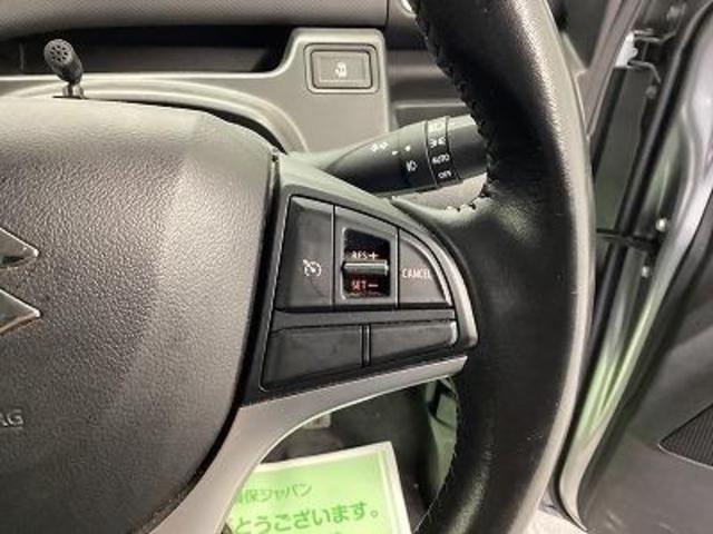 ソリオバンディット ハイブリッドＭＶ　Ｉストップ　プッシュスタートスマートキー　安全ボディ　イモビ　運転席側シートヒーター　サイドエアバッグ　フルフラット　ＥＳＰ　ウォークスルー　キーレスエントリー　パワーウィンドウ　ＡＣ　ＡＢＳ　ＰＳ（6枚目）