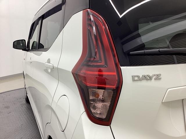 デイズ 　ドライブレコーダー　クリアランスソナー　アイドリングストップ　電動格納ミラー　ベンチシート　ＣＶＴ　ミュージックプレイヤー接続可　エアコン　パワーステアリング　パワーウィンドウ（56枚目）