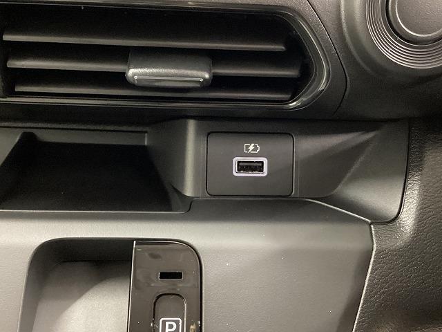 ｅＫワゴン Ｍ　バックカメラ　クリアランスソナー　衝突被害軽減システム　オートライト　キーレスエントリー　アイドリングストップ　電動格納ミラー　シートヒーター　ベンチシート　ＣＶＴ　盗難防止システム　ＡＢＳ　ＥＳＣ（6枚目）