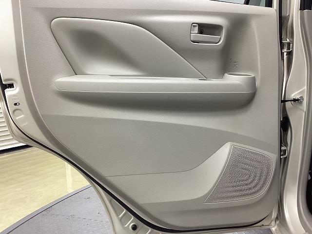 ｅＫワゴン Ｍ　バックカメラ　クリアランスソナー　衝突被害軽減システム　オートライト　キーレスエントリー　アイドリングストップ　電動格納ミラー　シートヒーター　ベンチシート　ＣＶＴ　盗難防止システム　ＡＢＳ　ＥＳＣ（26枚目）