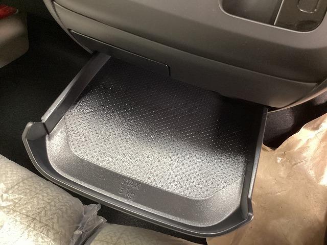 ｅＫワゴン Ｍ　バックカメラ　クリアランスソナー　衝突被害軽減システム　オートライト　キーレスエントリー　アイドリングストップ　電動格納ミラー　シートヒーター　ベンチシート　ＣＶＴ　盗難防止システム　ＡＢＳ　ＥＳＣ（49枚目）