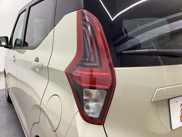 ｅＫワゴン Ｍ　バックカメラ　クリアランスソナー　衝突被害軽減システム　オートライト　キーレスエントリー　アイドリングストップ　電動格納ミラー　シートヒーター　ベンチシート　ＣＶＴ　盗難防止システム　ＡＢＳ　ＥＳＣ（53枚目）