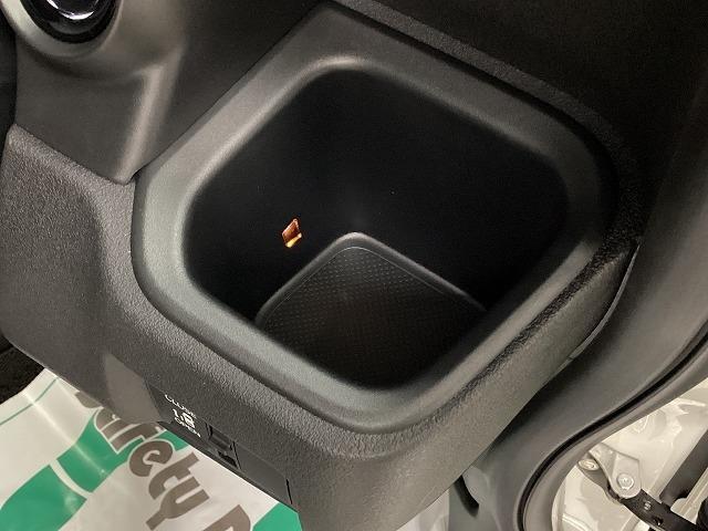 Ｎ－ＢＯＸカスタム ベースグレード　バックカメラ　両側スライド・片側電動　クリアランスソナー　オートクルーズコントロール　衝突被害軽減システム　オートライト　ＬＥＤヘッドランプ　スマートキー　アイドリングストップ　電動格納ミラー（59枚目）