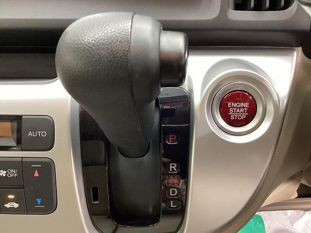 Ｎ－ＷＧＮ Ｇ　バックカメラ　ナビ　ＴＶ　スマートキー　アイドリングストップ　電動格納ミラー　ベンチシート　ＣＶＴ　盗難防止システム　ＡＢＳ　ＥＳＣ　ＣＤ　ＤＶＤ再生　衝突安全ボディ　エアコン　パワーステアリング（8枚目）