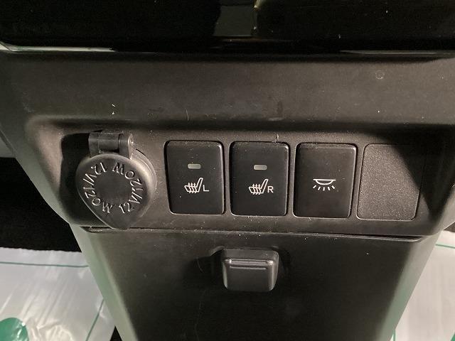 タンク カスタムＧ　ドライブレコーダー　バックカメラ　ナビ　ＴＶ　両側電動スライドドア　クリアランスソナー　オートクルーズコントロール　衝突被害軽減システム　アルミホイール　オートマチックハイビーム　オートライト（9枚目）
