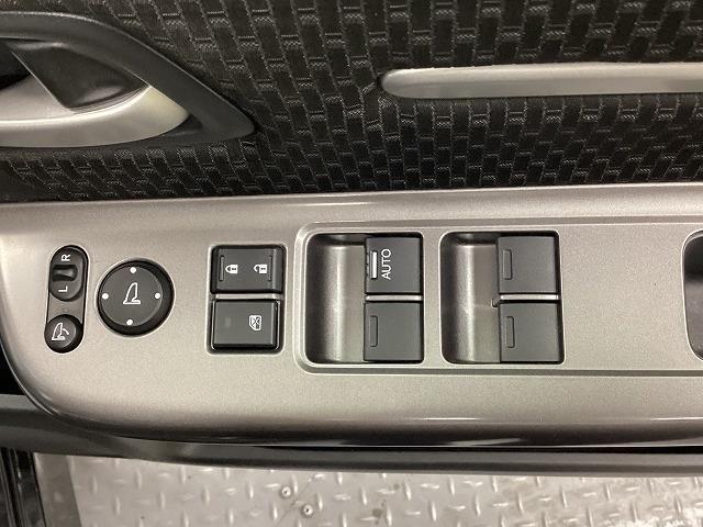 ステップワゴンスパーダ スパーダ・クールスピリット ホンダセンシング ドライブレコーダー バックカメラ ナビ TV オートクルーズコントロール レーンアシスト 衝突被害軽減システム 両側電動スライドドア オートライト LEDヘッドランプ スマートキー 電動格納ミラー(13枚目)