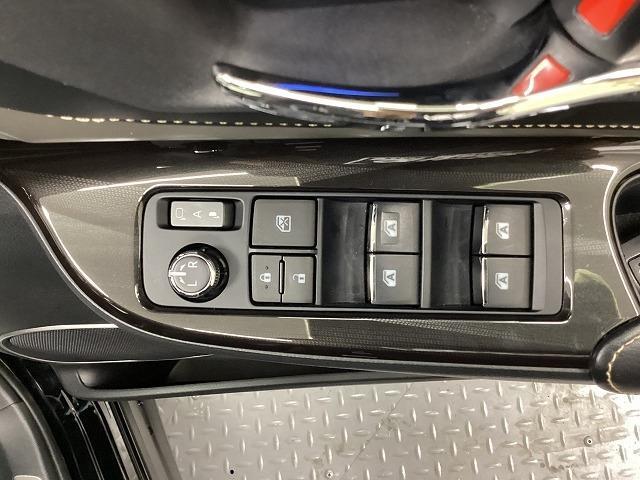 ハリアー プレミアム　ドライブレコーダー　ＥＴＣ　バックカメラ　オートクルーズコントロール　レーンアシスト　パワーシート　衝突被害軽減システム　ＴＶ　オートマチックハイビーム　オートライト　ＬＥＤヘッドランプ（11枚目）