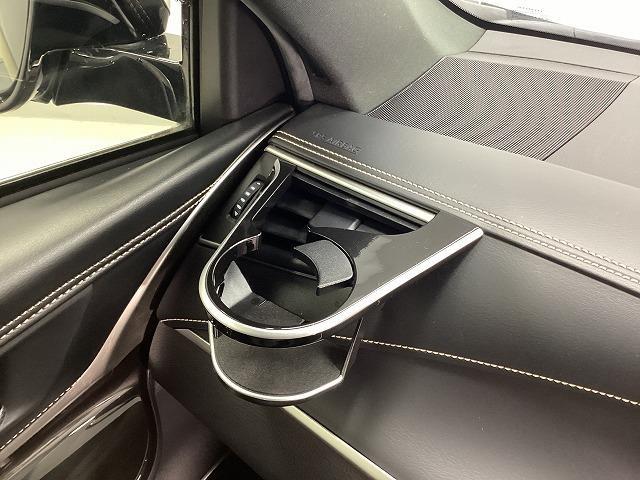 ハリアー プレミアム　ドライブレコーダー　ＥＴＣ　バックカメラ　オートクルーズコントロール　レーンアシスト　パワーシート　衝突被害軽減システム　ＴＶ　オートマチックハイビーム　オートライト　ＬＥＤヘッドランプ（24枚目）